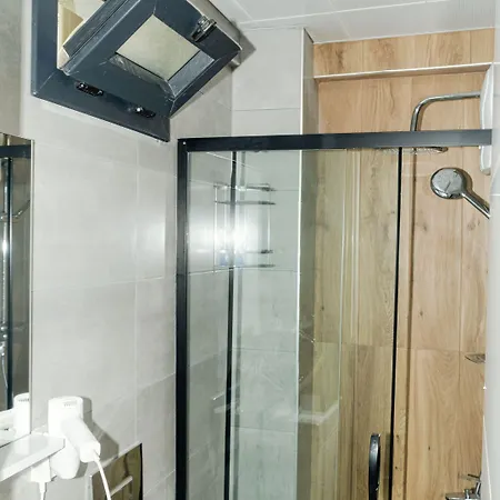 Hotel Port *